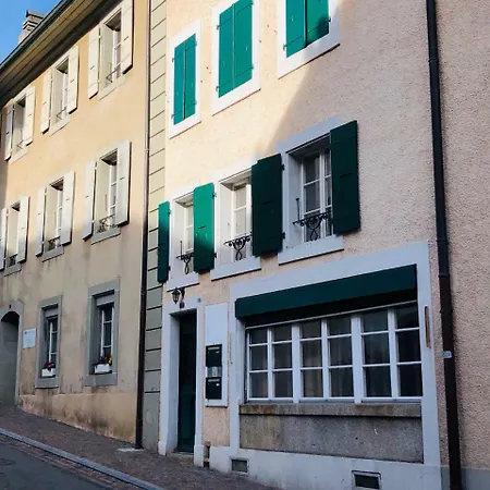 Town House Daire Aubonne